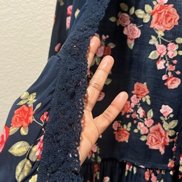 Maurices Blue Floral Dolman Sleeve Kimono Cardigan Size M Lace Trim Ruffle Edge - Picture 7 of 10